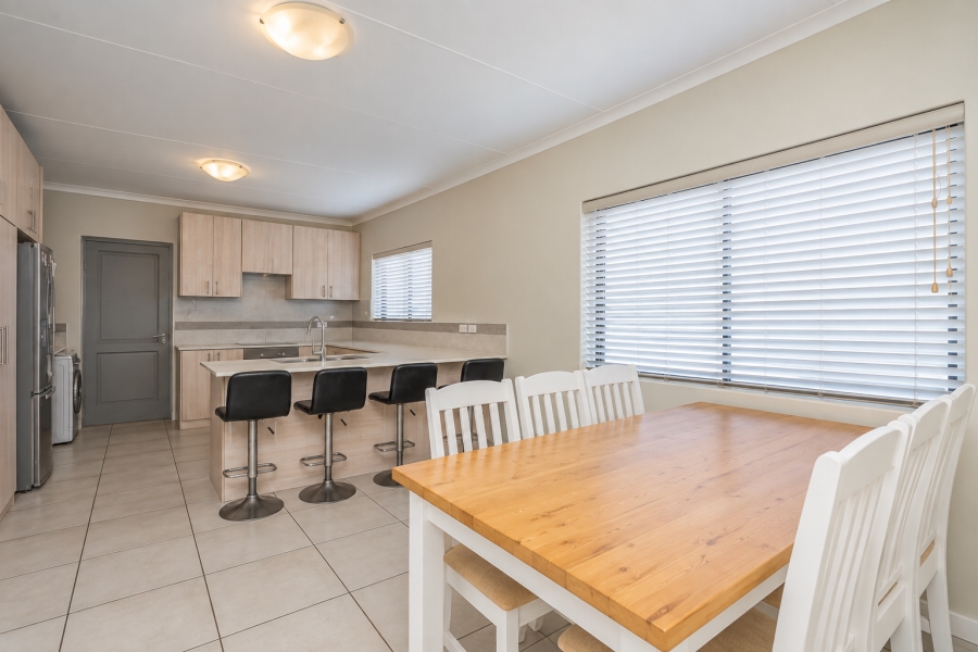 2 Bedroom Property for Sale in Fish Hoek Western Cape